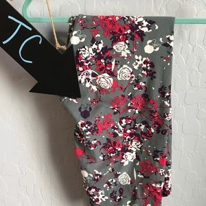 LularoeXDisney Tall and Curvy leggings